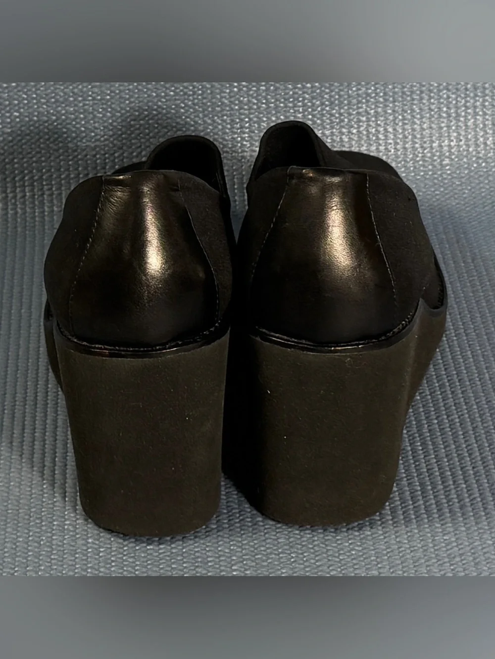 Donald J. Pliner Maddy Wedge Heel Pumps Women's Black Slip On Shoes Size 7
